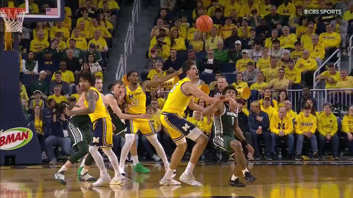 Aday Mara received a flagrant 1 for this foul on Jeremy Fears Jr.