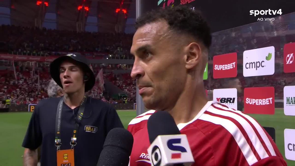 Alan Patrick diz que arbitragem "estragou final" do Gaúchão. Jogadores do Inter reclamaram muito da anulação do pênalti no camisa 10. #internacional #grêmio #campeonatogaúcho #grenal #ge