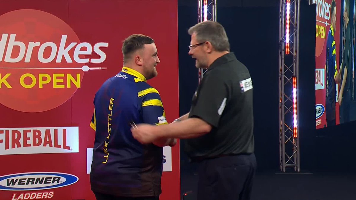 LITTLER GOES BACK-TO-BACK! ☢️🏆 Luke Littler retains the Ladbrokes UK Open title! The world number one defeats James Wade for a second straight year to triumph in Minehead! Live Scores & Streaming 📲 #UKOpenDarts | Final