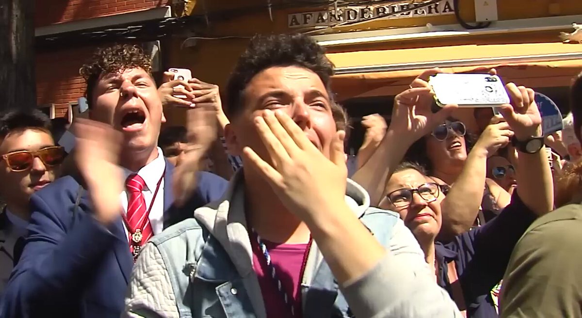 *Aparece de sorpresa María Lucía Fernández dando los boletines de la fiesta de la democracia en Colombia 🇨🇴 Toda Colombia viendo que Malu volvió 🐶: