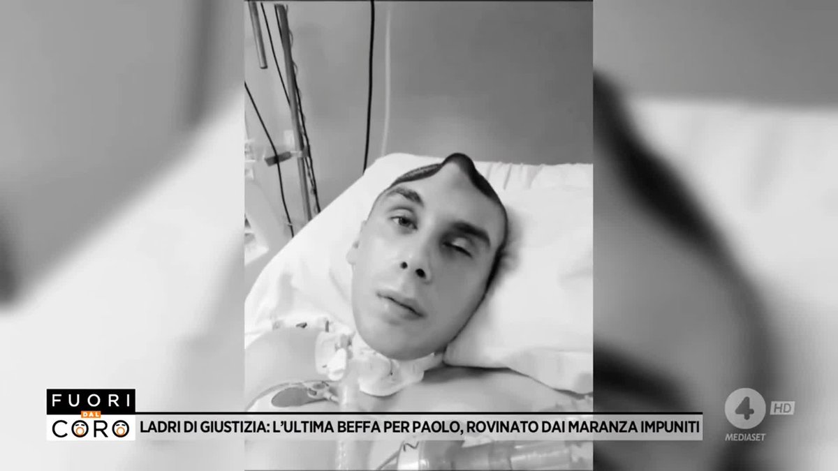 Gli aggressori di Paolo oggi sono liberi, ridono e scherzano come se nulla fosse mentre Paolo oggi ha la vita completamente rovinata. Il servizio completo di Cristina Autore a #Fuoridalcoro è su Mediaset Infinity