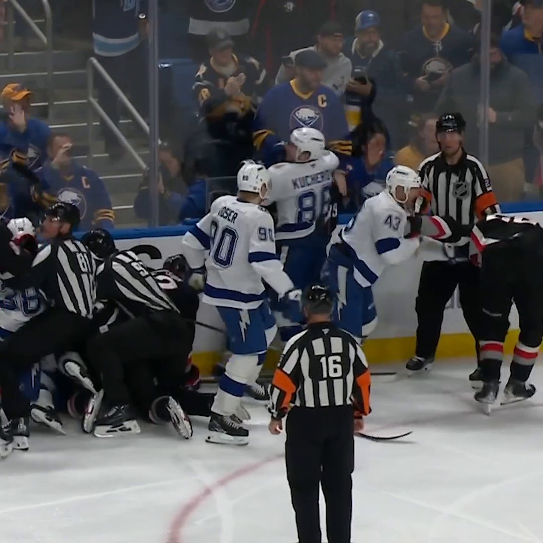 Multiple fights in the first 10 minutes of Sabres-Lightning 😳 Absolute chaos to start the game 😲