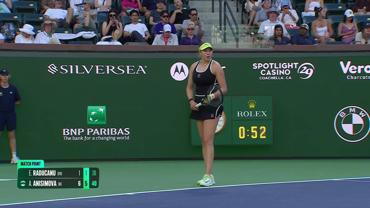 Raducanu solo ha podido aguantar 54 minutos ante Anisimova. Menos de una hora. Uno se pone en su lugar y una derrota así te debe desanimar por completo a la hora de soñar con volver al Top.