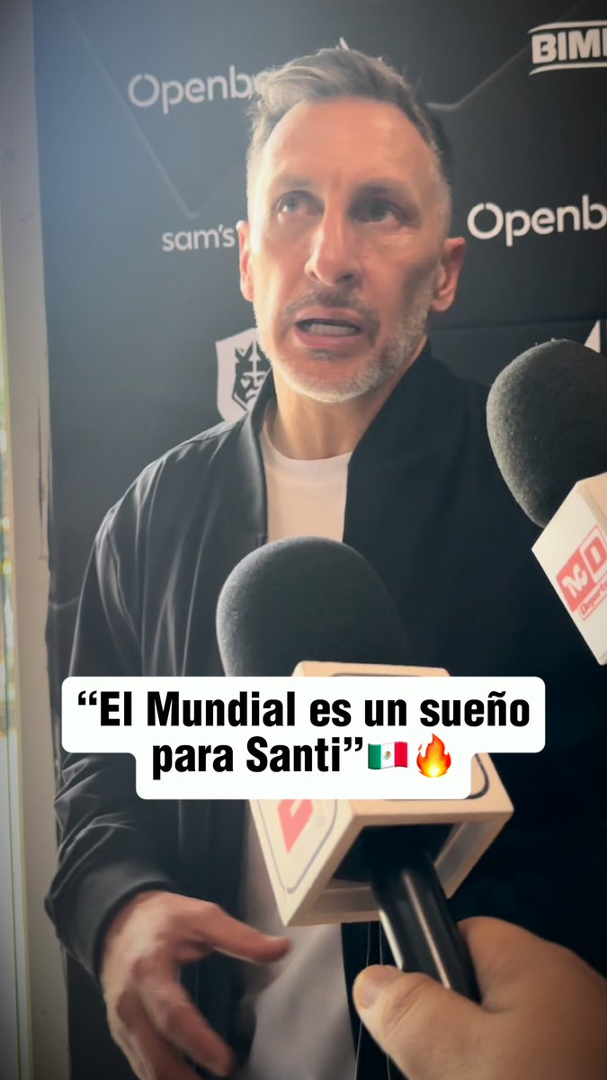 "Santi está contento porque se recuperó bien y sueña con el Mundial" 🗣️ 'Chaco' Gimenez habló sobre el regreso de su hijo a las canchas y lo que viene para él con el TRI rumbo a la Copa del Mundo ⚽️ 🇲🇽