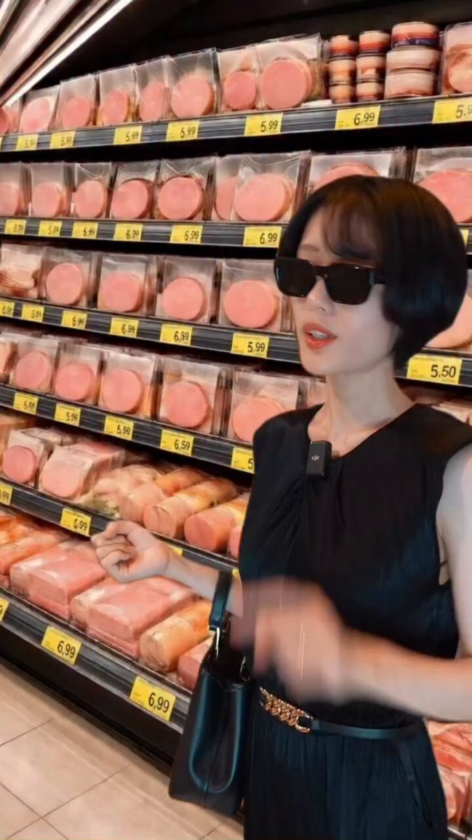 【こんなん食べられる？超加工食品🥓】 聞いただけ、読んだだけでも うわぁ〜😰ってなるのに、更に視覚からも訴えられると、ウゲェ〜🤮ってなるよね😓 . 引用元