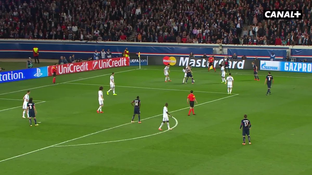 Comment penser à un PSG / Chelsea sans penser à ce but de Javier Pastore en 2014... 😮💨 Les Blues retrouvent le Parc des Princes ce mercredi à 21H sur CANAL+ 🔥 #PSGCFC | #UCL