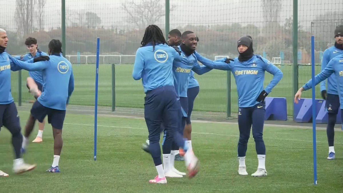 🗣️ "The spirit seems ok" Tottenham Hotspur players are out and training ahead of their Champions League trip to face Atletico Madrid.