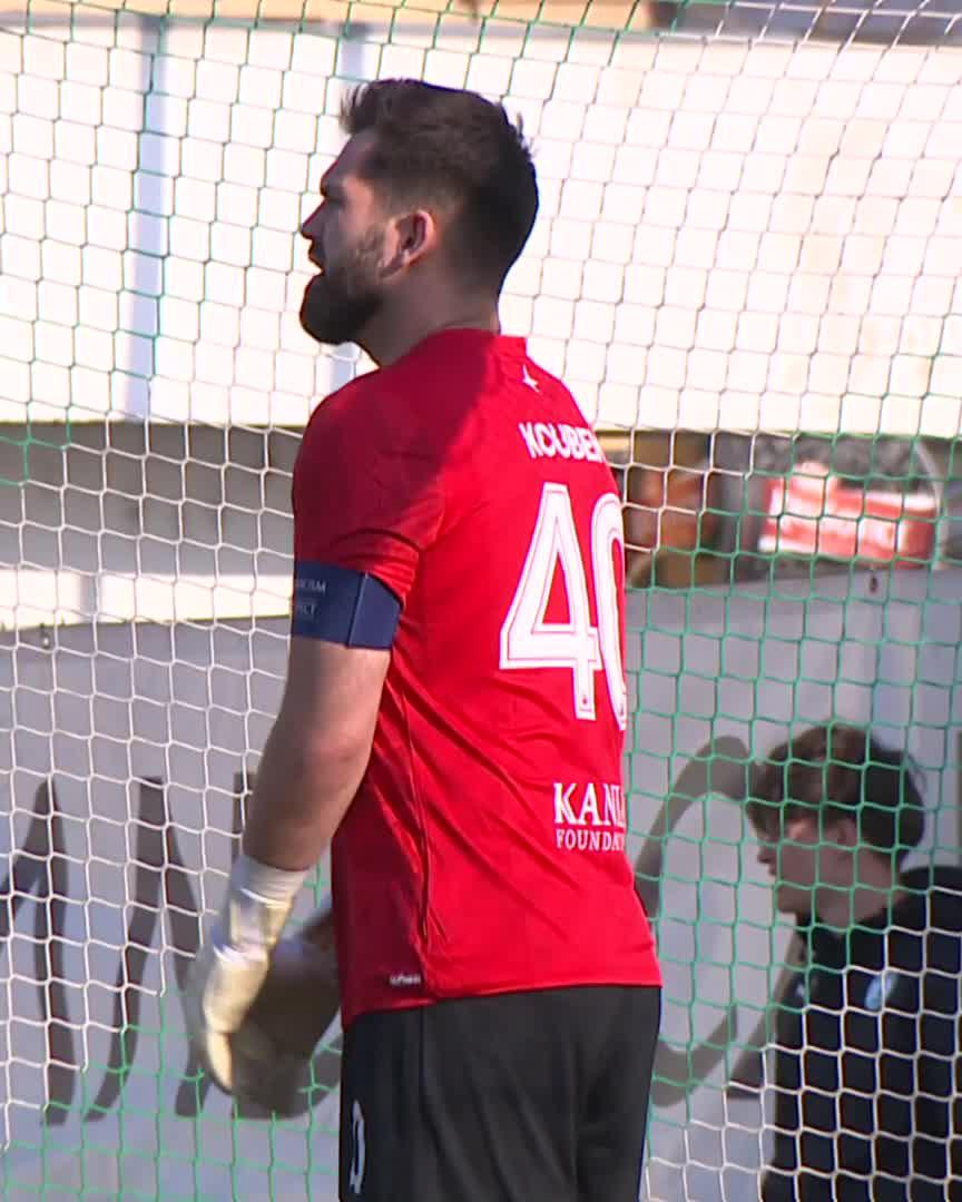 🇨🇿 Meanwhile, in the Czech First League, goalkeeper Tomas Koubek clears the ball into someone’s house in the match between Bohemians vs. Slovan Liberec.