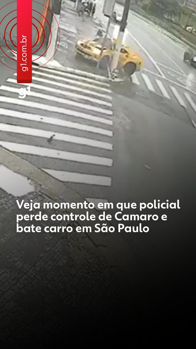 PM fica ferido após perder controle de Camaro amarelo e bater carro de luxo em poste na Zona Leste de SP; veja o momento da colisão e como pedestre escapou por muito pouco #g1