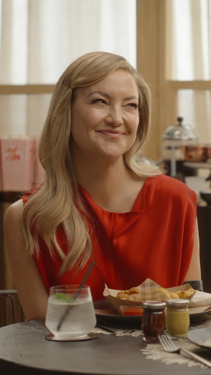 Lucky enough to have had the “kiss of God” a few times, thanks to Kate Hudson. Watch the full interview with #Oscars Ambassador Amelia Dimoldenberg and Lead Actress nominee Kate Hudson (SONG SUNG BLUE) here: