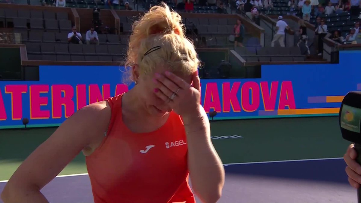 You really just did that Katerina Siniakova 🥹 #TennisParadise