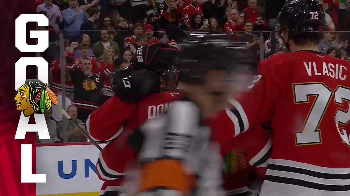 Good things happen when you go to the net! Andrew Mangiapane has his first goal as a member of the Chicago Blackhawks! 👏