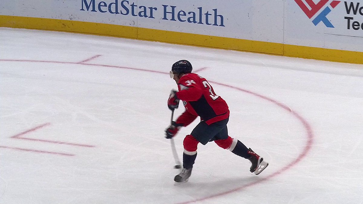Well that escalated quickly! 😮 Two goals for the Washington Capitals in 23 seconds!