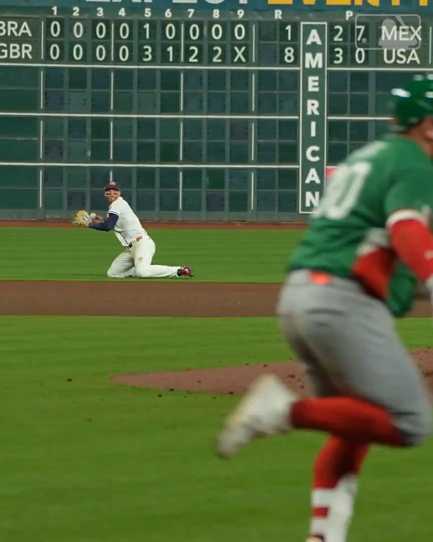 America's shortstop! 🦅