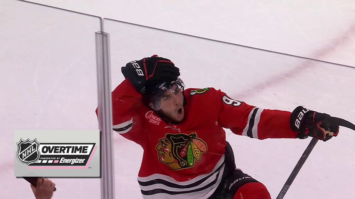 IT'S A NAZAR LASER!! 🚀 Frank Nazar rips it home for the Chicago Blackhawks in Energizer overtime!
