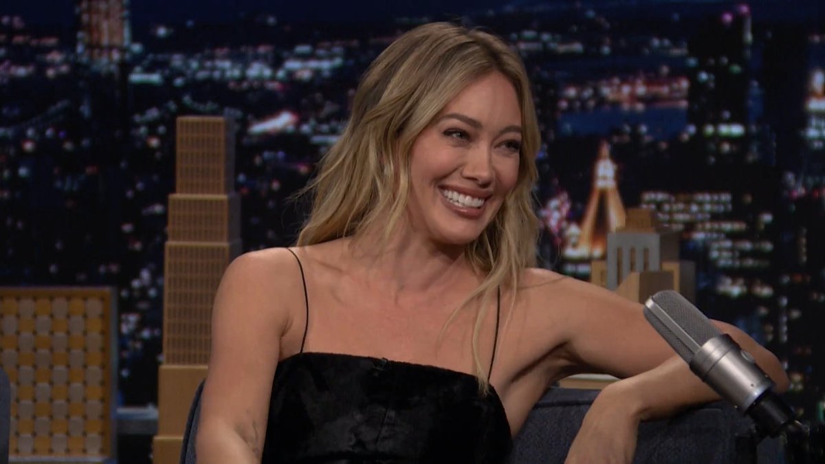.Hilary Duff’s kids love listening to KPop Demon Hunters, KATSEYE… and their mom’s music 🥹 #FallonTonight