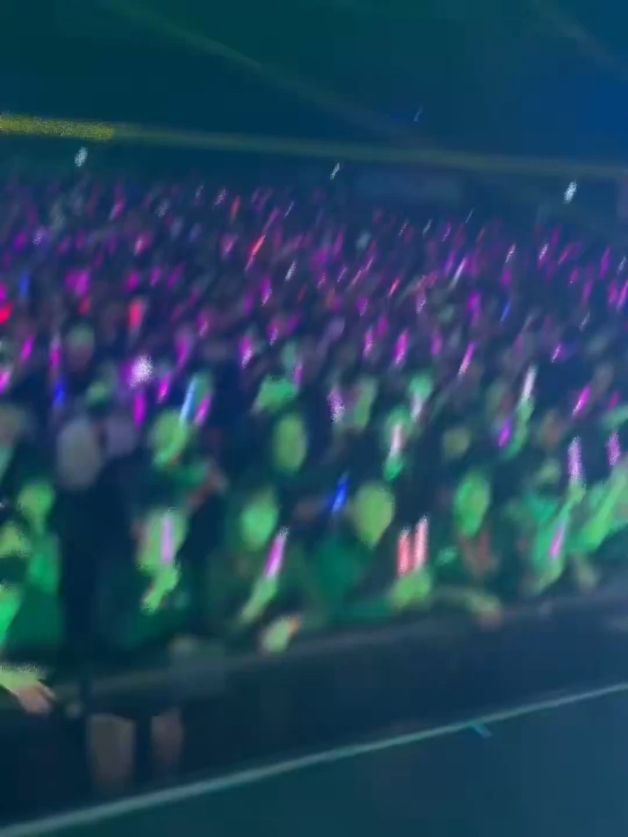 推活天使ビビアンちゃん、ステージ視点👀 コールが曲よりデカくて最高だぜ!!!! リリースからしばらく経っての初披露でした #ZENLESSLIVE2026