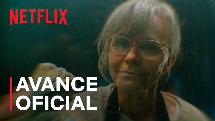 Basada en el bestseller de Shelby Van Pelt, 'Criaturas luminosas' llega a Netflix el 8 de mayo. Con Sally Field, Lewis Pullman y Alfred Molina como la voz en inglés de Marcellus 🐙