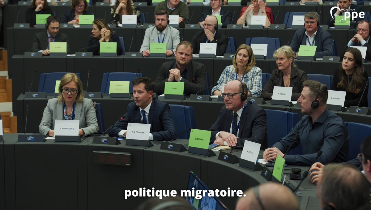 Aujourd’hui, la majorité des décisions d’expulsion en Europe ne sont jamais exécutées. Le Parlement européen a adopté ma proposition sur le règlement retour pour mettre fin à cette situation. Le changement sera très concret, et le message est clair : désormais, si vous venez illégalement en Europe, vous n’avez aucune chance d’y rester.