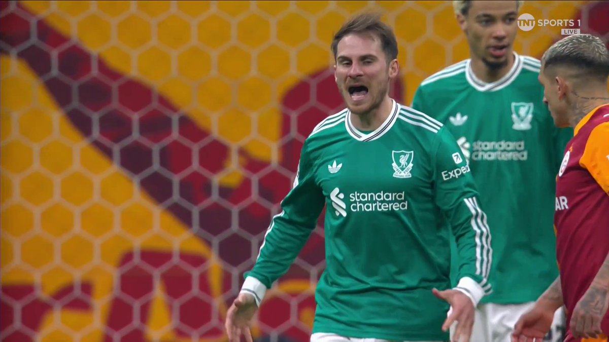 Alexis Mac Allister almost gets an equaliser for Liverpool early in the second half, but the ball goes wide 🤏 📺 TNT Sports & discovery+ UK