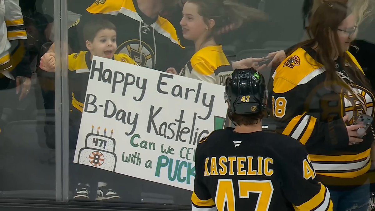 "Can we celly with a puck?" Mark Kastelic wasn't turning down an early birthday celebration! 🎂
