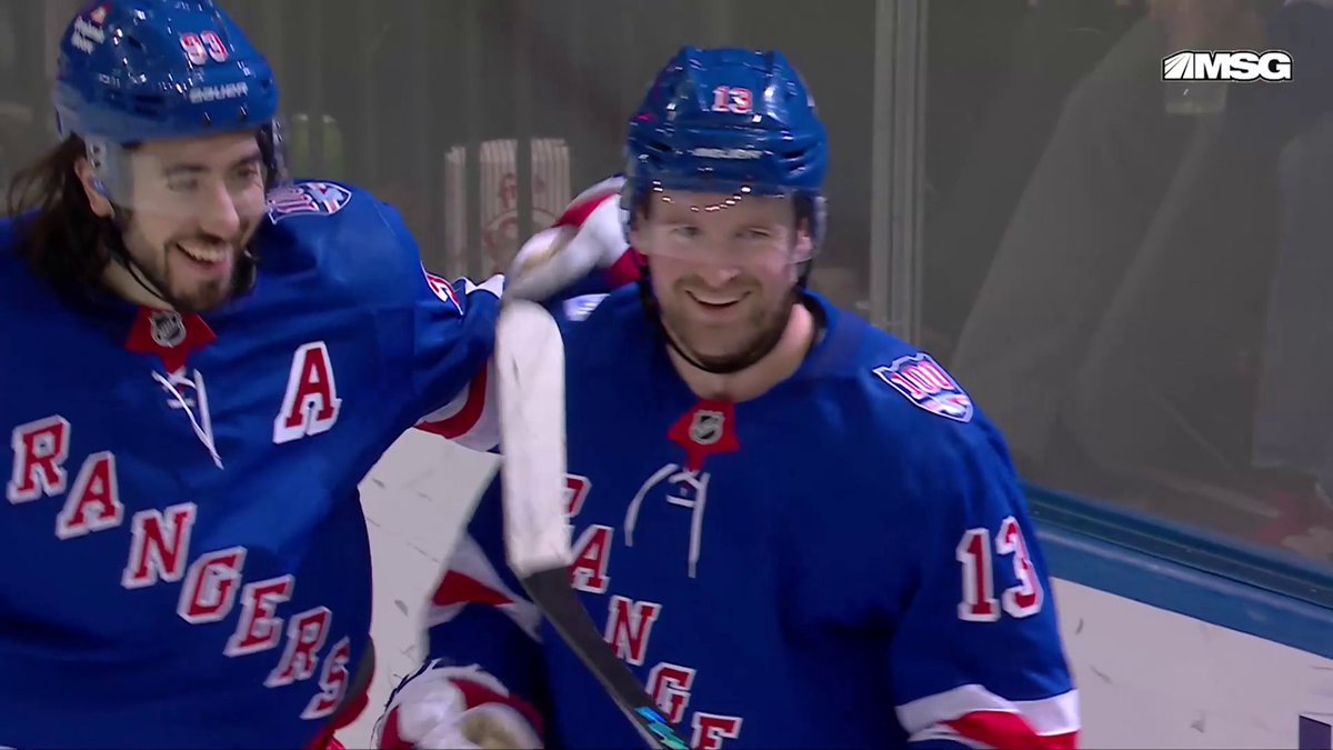 SWEET PASSING PLAY! 🗽 Alexis Lafrenière has his second of the night! 📺: Sportsnet or stream on Sportsnet+ ➡️