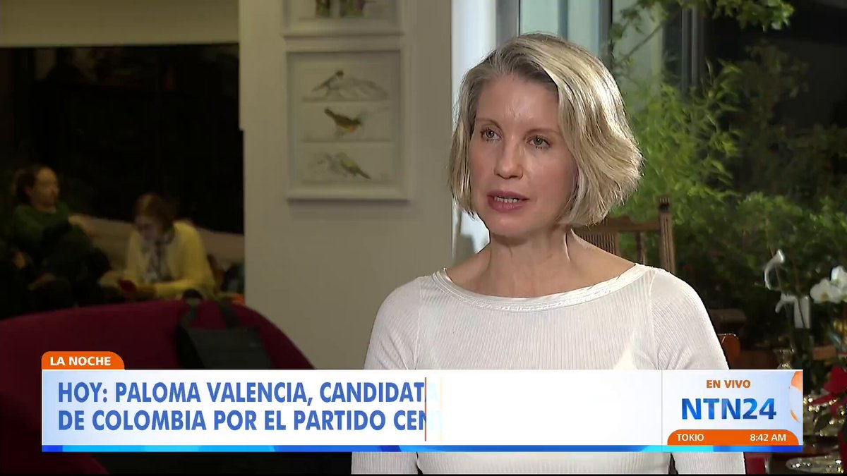 “Eso no le tapa los pecados a Iván Cepeda”. Paloma Valencia L reconoció la "valentía" de Aída Quilcué, pero fue directa con la situación de su departamento: “El Cauca hoy es un territorio de terror por cuenta de la paz total”. La candidata denunció el drama humanitario que el Gobierno intenta ignorar: “El reclutamiento de los niños indígenas, que ella misma sale a rescatar con enorme valor, se debe a la paz total de Iván Cepeda”. Paloma lanzó una advertencia final a quienes apoyan al Pacto Histórico: “Tienen que hacer un alto en el camino y replantearse”.