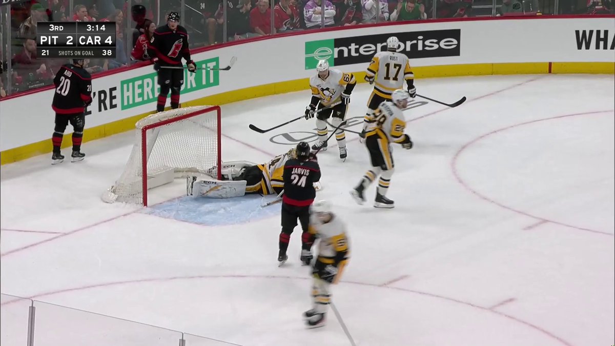 Oilers fans how are you feeling after seeing this Stuart Skinner robbery?