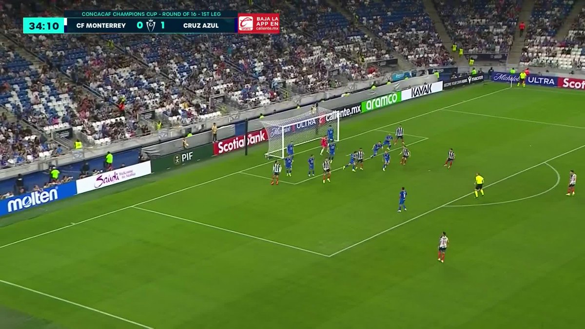 ¡Qué definición de Roberto de la Rosa para anotar el primer gol del encuentro!👊🏼¡VAMOS, ROBERT!🇫🇮🔥