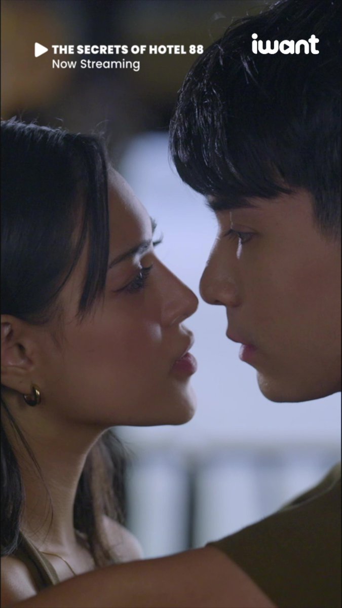 May namumuong koneksyon na ba kina Luna at Gio? Alamin mamaya sa #TheSecretsofHotel88! Watch the latest episodes 7 DAYS AHEAD OF FREE TV every 9:35 PM on iWant! Subscribe now. STAR CREATIVES