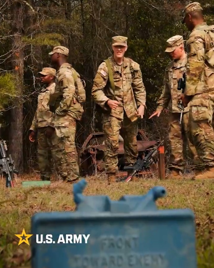 Front Toward Enemy. Watch these Soldiers take on Claymore training at Fort Benning. 📽️ US Army Maneuver Center of Excellence