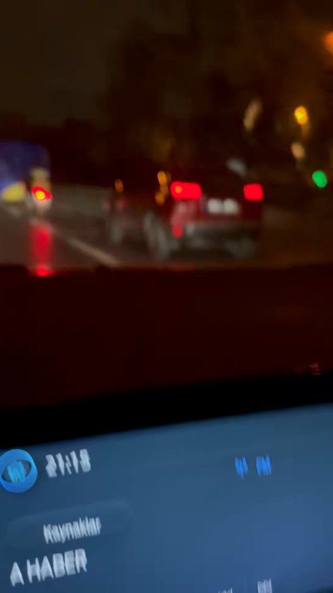 Rezilliklerinizi kamera bantlayarak kapatamadığımız gibi otobüsleri brandalara sardığınızda da kapatamıyorsunuz