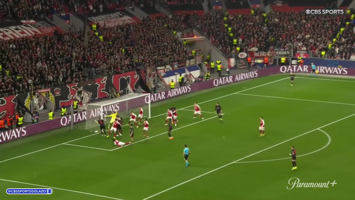 Arsenal trail for the first time in the #UCL this season after conceding from a...corner 👀 The Leverkusen manager immediately went over to the Gunners set-piece coach after they scored 😅