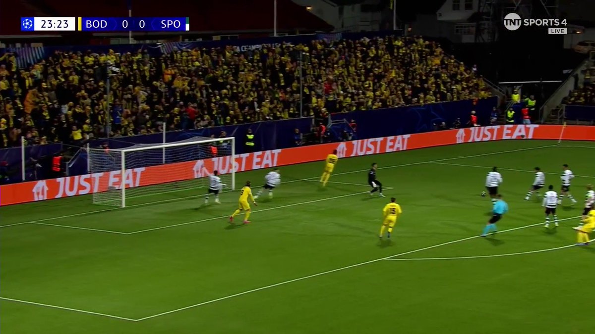 Big chance for Bodø/Glimt to take the lead 👀 TNT Sports & discovery+ UK