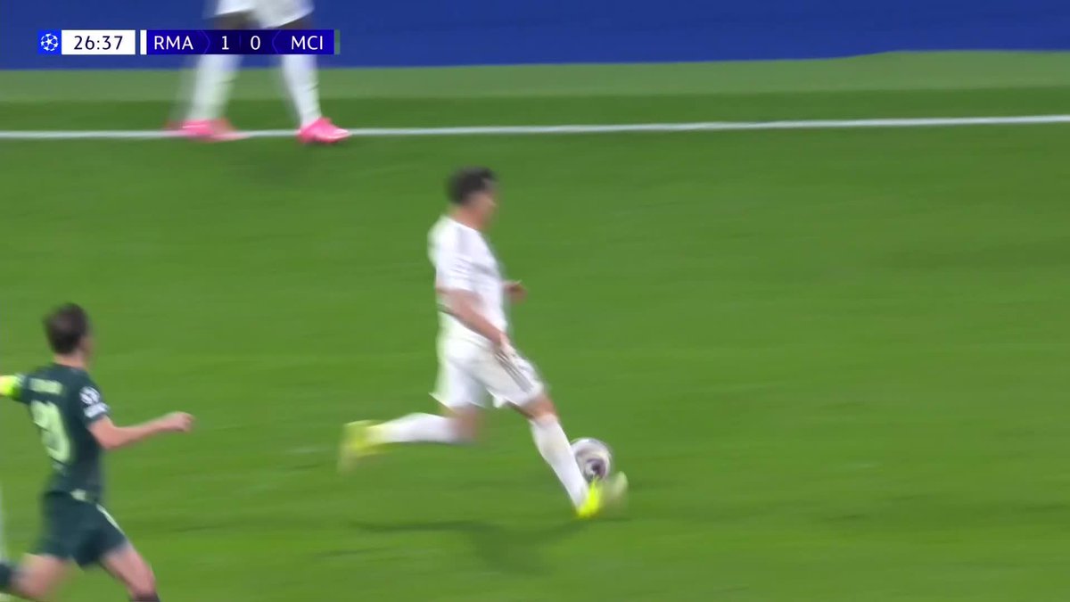 Miren como la cruza Fede Valverde, el mejor gol de toda la champions