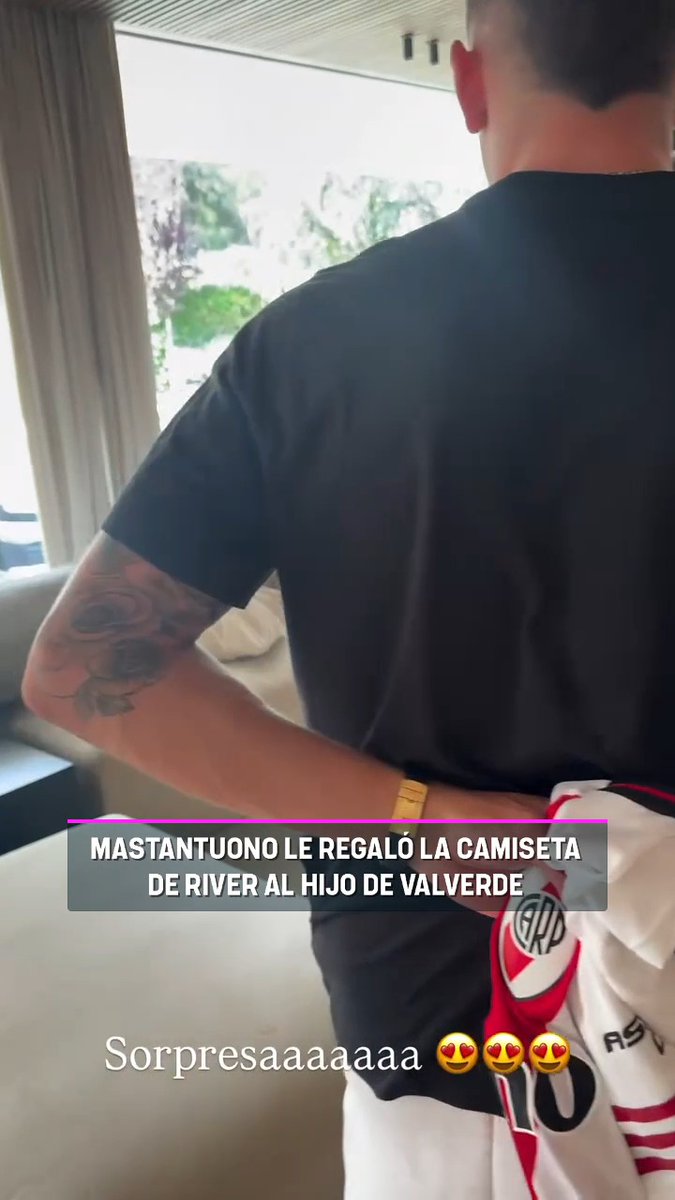 El hombre que acaba de meterle tres goles al Manchester City en un tiempo sin ser delantero lleva un amor familiar por River que no se puede negar. No se nos puede escapar del radar este tipo a mediano plazo.