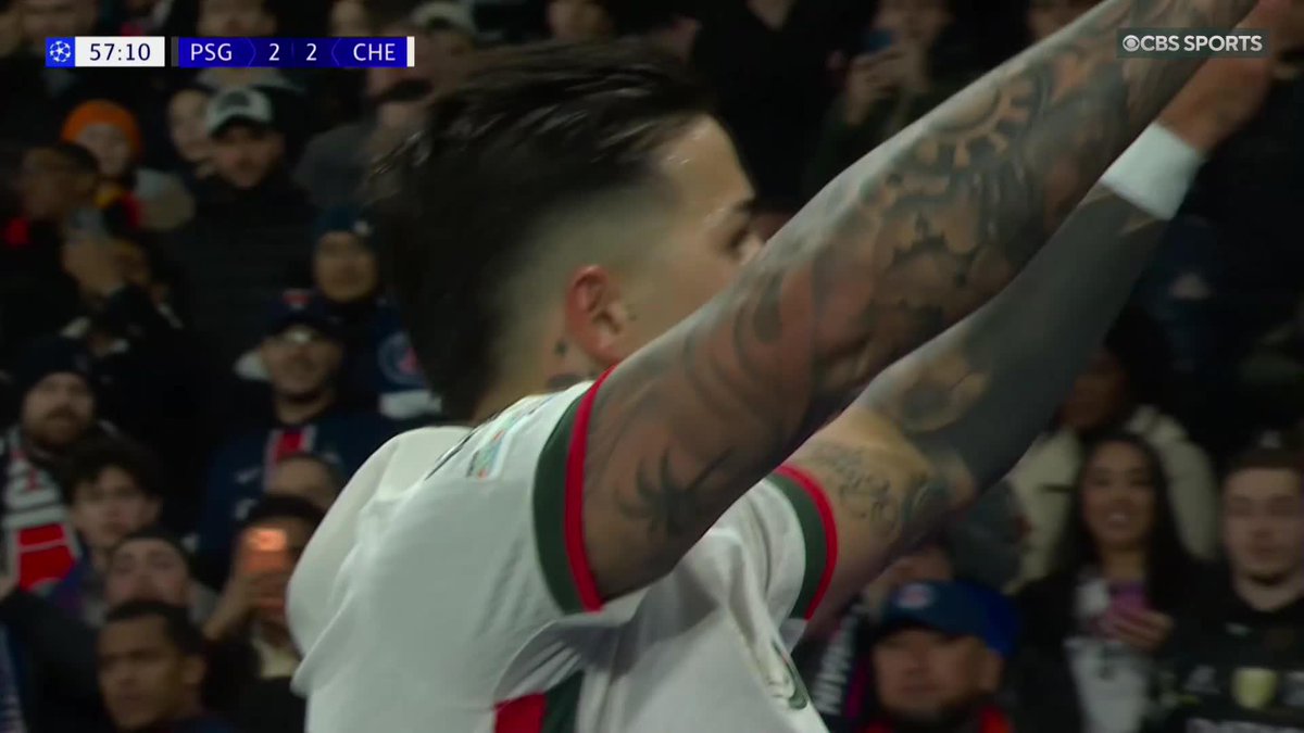 CHELSEA PULL LEVEL 🔵 Enzo Fernández puts it away after Pedro Neto cuts it back with precision ✨