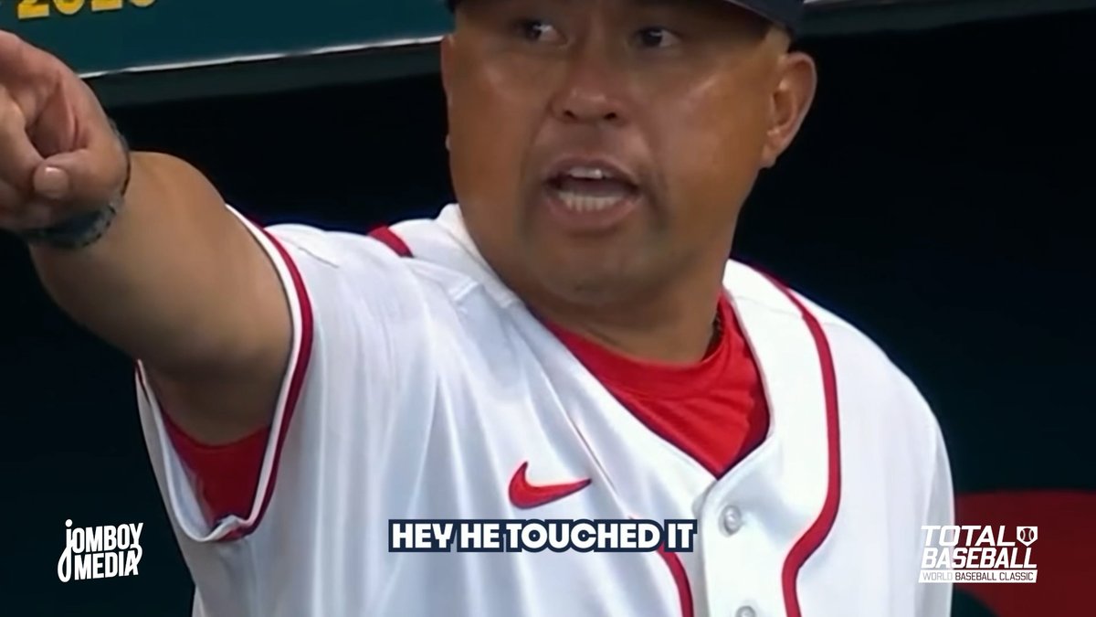 Umpires missed that the runner used his finger tips to touch second base, a breakdown