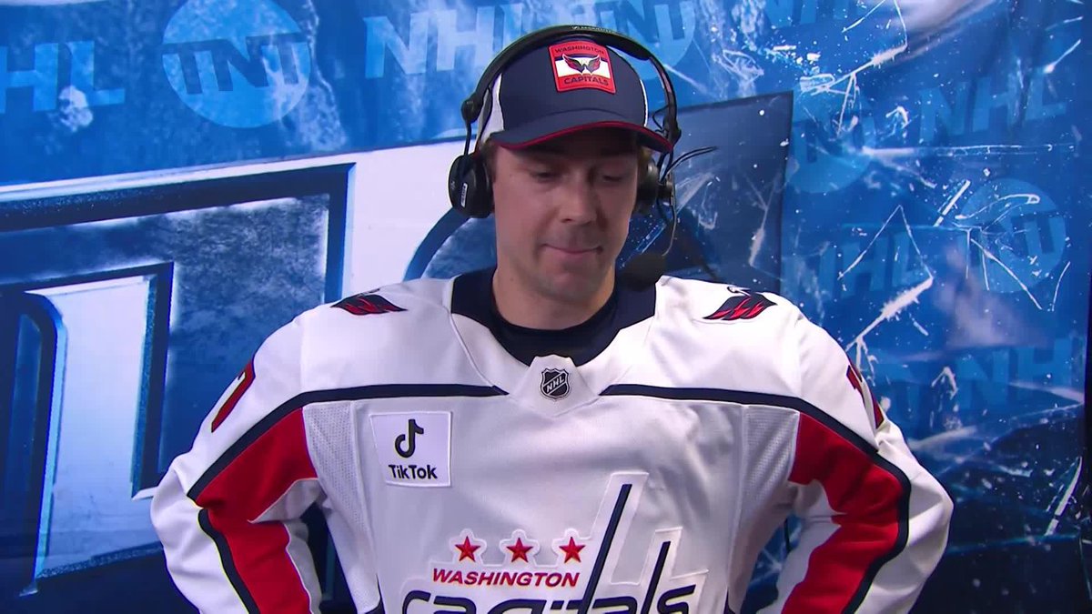 Dylan Strome talks to the boys pregame about the Capitals major deadline departures in the past week
