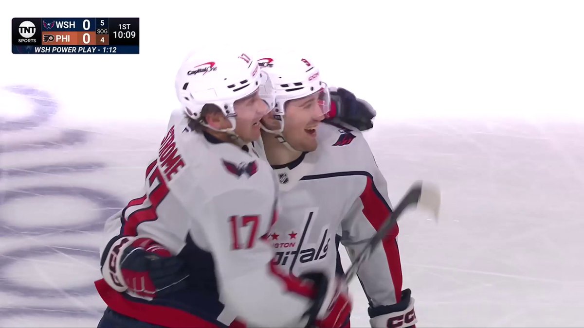 Ryan Leonard has a heck of a shot, and he knows how to use it! 🚀 📺: NHLonTNT &amp; hbo max fka ➡️