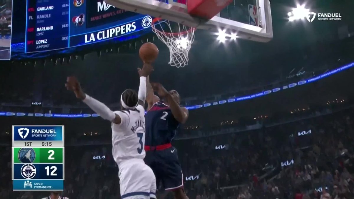 GARLAND BEHIND THE BACK TO KAWHI 🔥