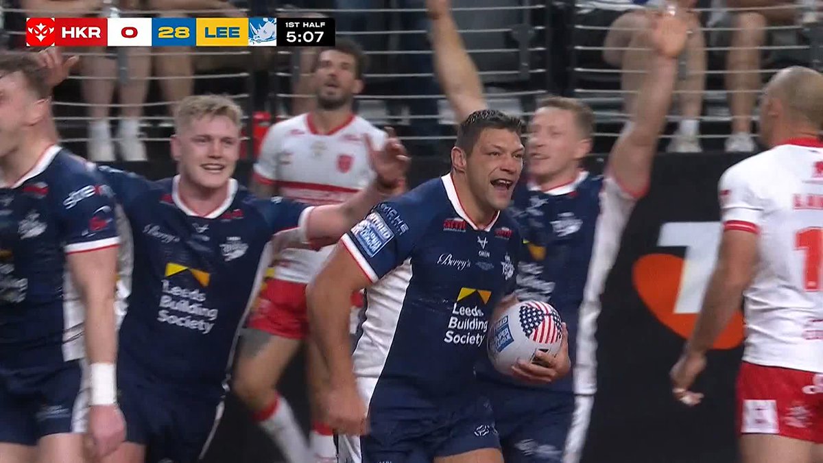 This Boost Try of the Month from Leeds Rhinos and Ryan Hall 😮‍💨