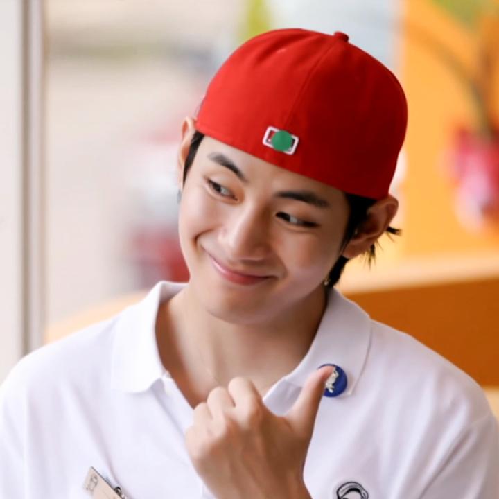 Won’t resist the sweetest luck that comes in our way… 😋 #JinnysKitchen #KimTaehyung #ParkSeoJun