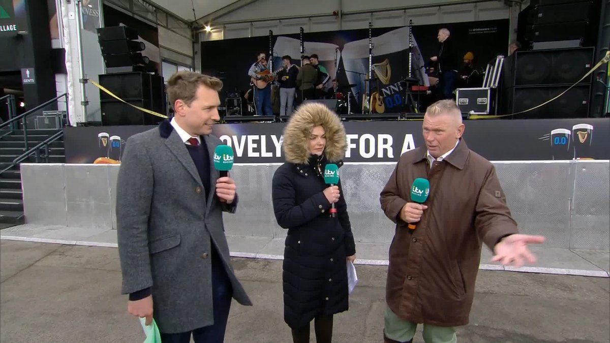 🗣️ "I don't think any of these deserve Grade 1 status." 🗣️ "What is this race doing here? Seven runners? Pathetic." Matt Chapman questions whether the Close Brothers Mares' Hurdle should be at Cheltenham #ITVRacing | Matt Chapman