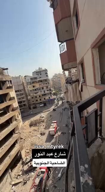 🇱🇧 Buildings literally stripped to skeletons. Abdel Nour Street in Beirut’s southern suburbs is uninhabitable with zero chance of safety. Source: bintjbeilnews