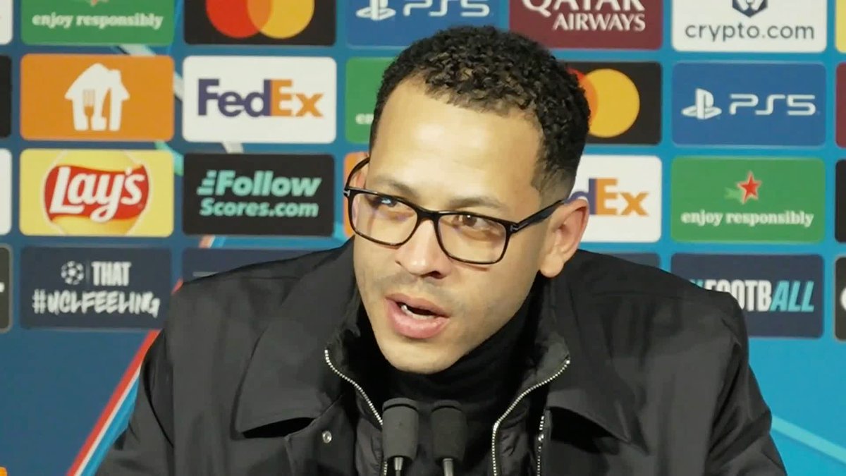 ''Credit to him, he held his hands up in the dressing room, mistakes happen'' Liam Rosenior defends Filip Jörgensen following his error in Chelsea's 5-2 defeat to PSG in the first leg of their Round of 16 Champions League tie 🤝