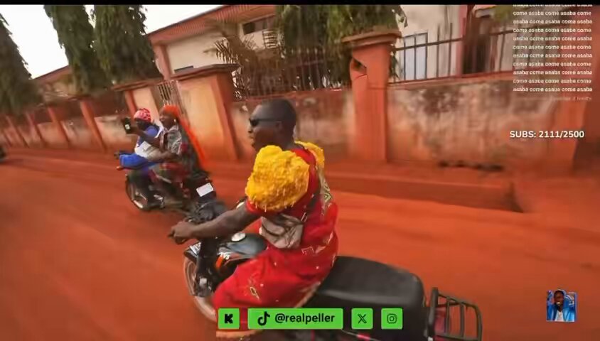 “See woman o, old woman dey run follow me, I love this woman” Peller got amazed after seeing an elderly woman running after him while on bike in Kaduna 😭😂
