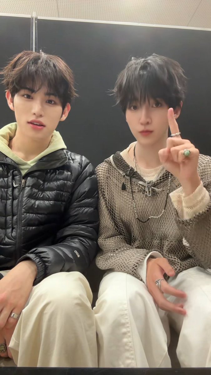 Let’s Chill🫠 #KickFlip #킥플립 #Minje #Donghyeon