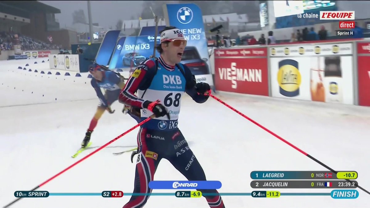 Sturla Laegreid va remporter ce sprint d'Otepää ! Le Norvégien a réalisé une très grosse course pour passer Émilien Jacquelin sur le dernier tour, avec 10 secondes d'avance ! Suivez la course en direct sur la chaine L'Équipe #lequipeBIATHLON