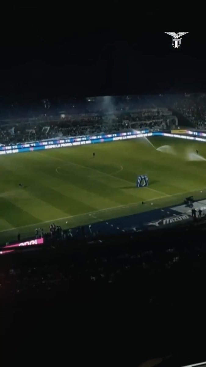 "La Lazio è dove sono i Laziali" 🏟️ Il video emozionale dei biancocelesti per festeggiare il ritorno dei tifosi all'Olimpico 🔜 Lo spettacolo di #LazioMilan è gratis ✨ Domenica, dalle 19.30, con #Fuoriclasse powered by Haier, SOLO su #DAZN